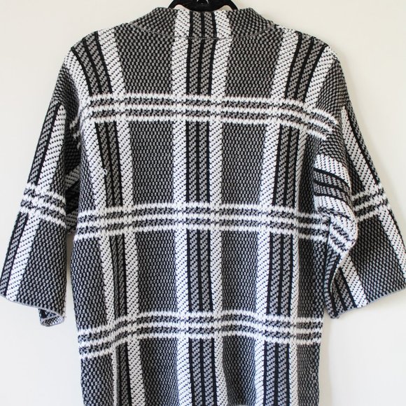 BELLDINI black and white mock neck sweater - Picture 4 of 5